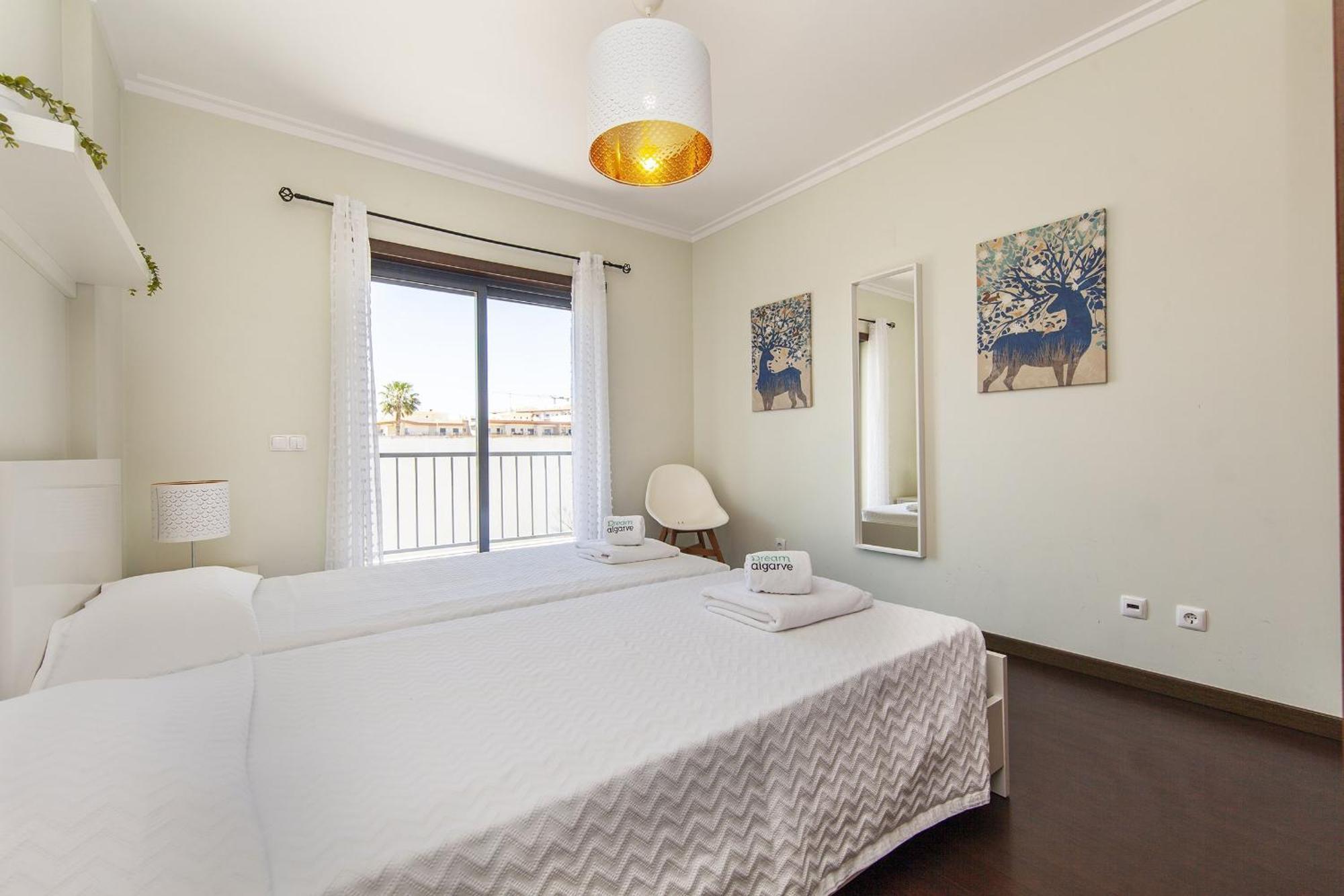 B03 - Luxury 2 Bed Lagos Marina Exterior photo