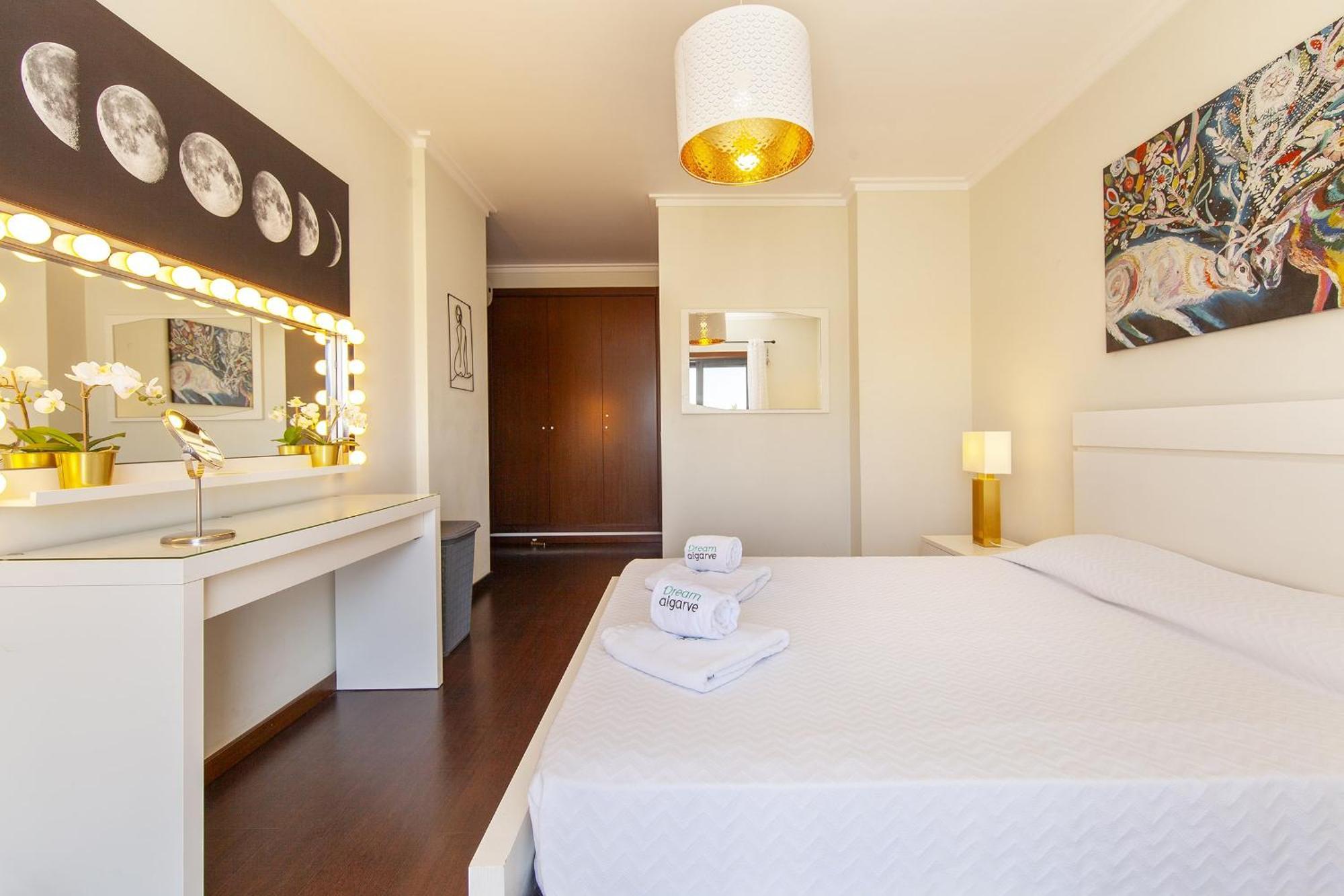 B03 - Luxury 2 Bed Lagos Marina Exterior photo